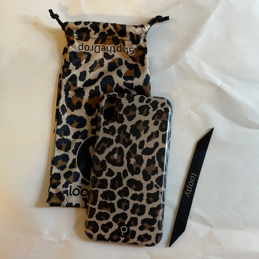 Loopy cases Leopard LEFTY iPhone XR